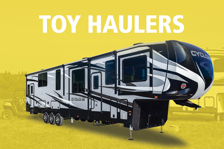 5th wheel toy hauler 1 1 2 bath for sale